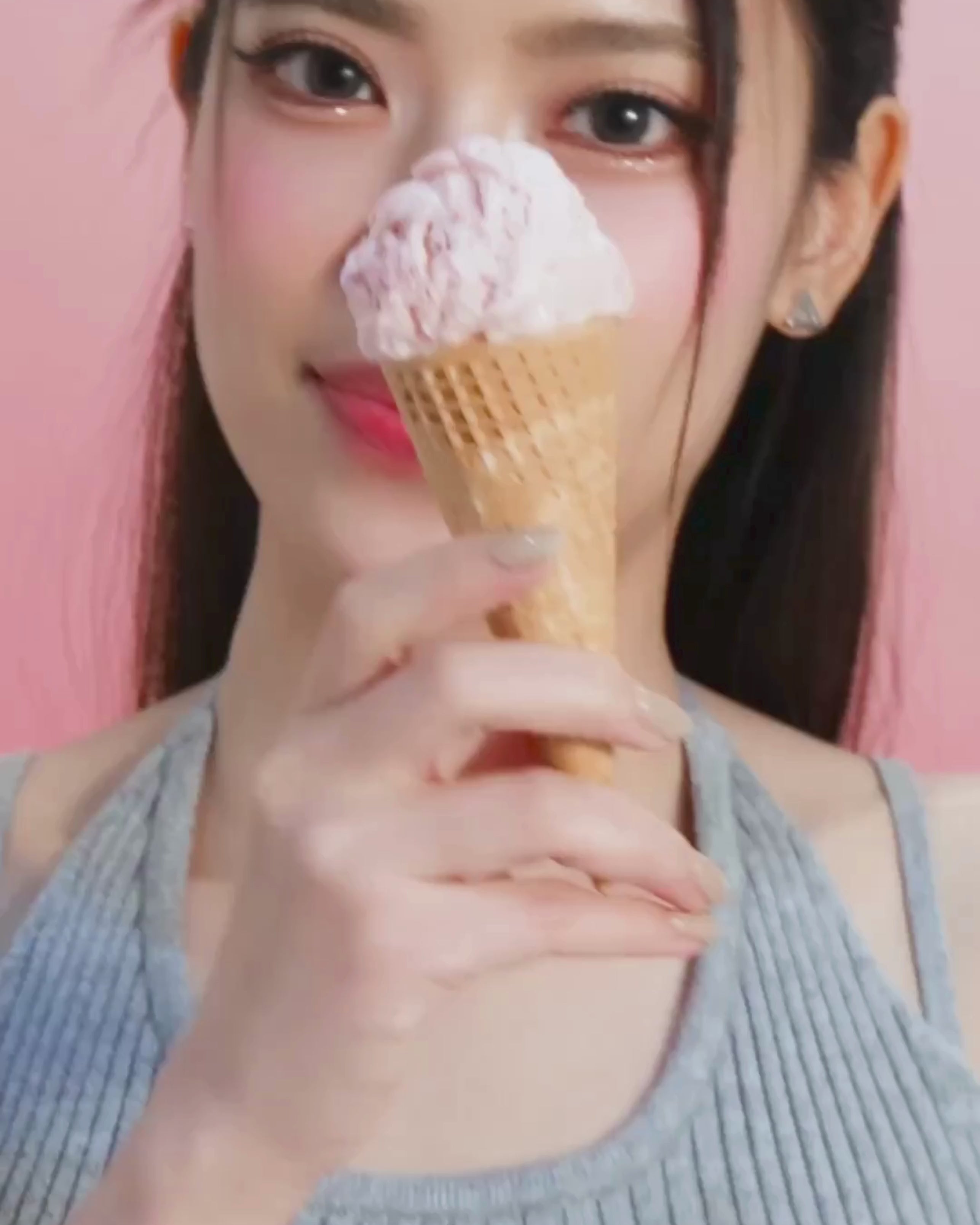 โหลดวิดีโอ: KMA บลัชออน Soft Serve Cheek 6.5 g